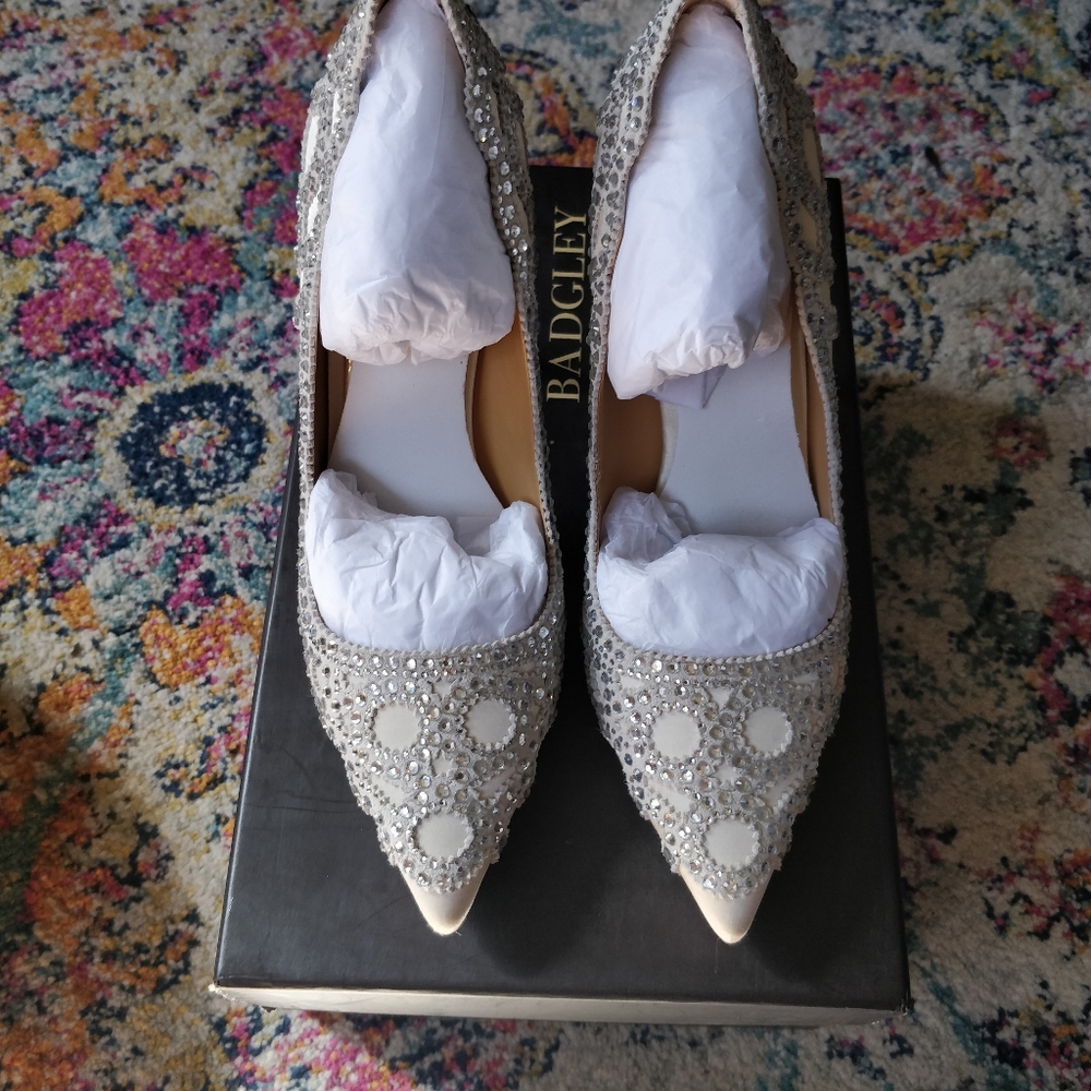 BADGLEY MISCHKA ROUGE HEELS